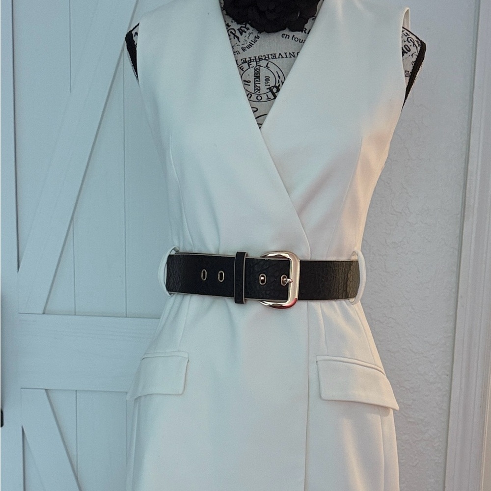 Zara White Mini Dress with Black Belt